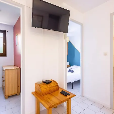 Pavillon Independant Pour 6 Personnes Dans Securisee Avec Piscine Ferienhaus