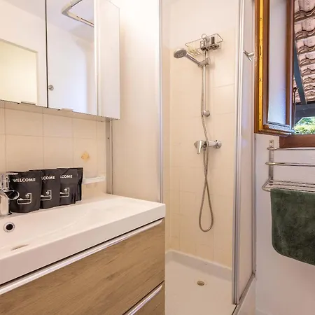 Pavillon Independant Pour 6 Personnes Dans Securisee Avec Piscine Ferienhaus *